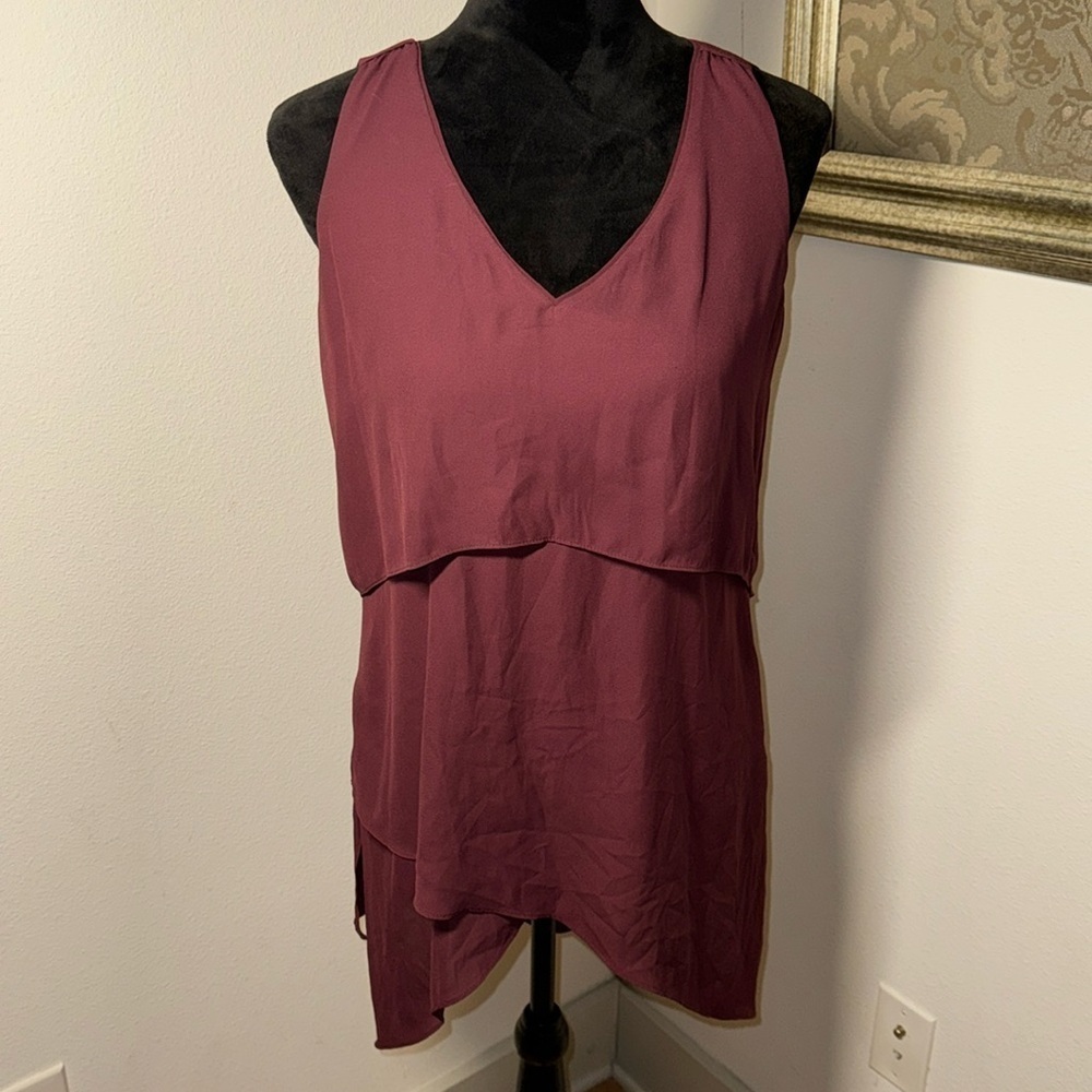 White House Black Market‎ Petal Back tiered tunic sleeveless Port color Sz S